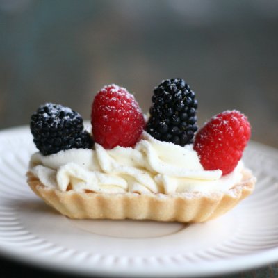 Petite Fruit Tart